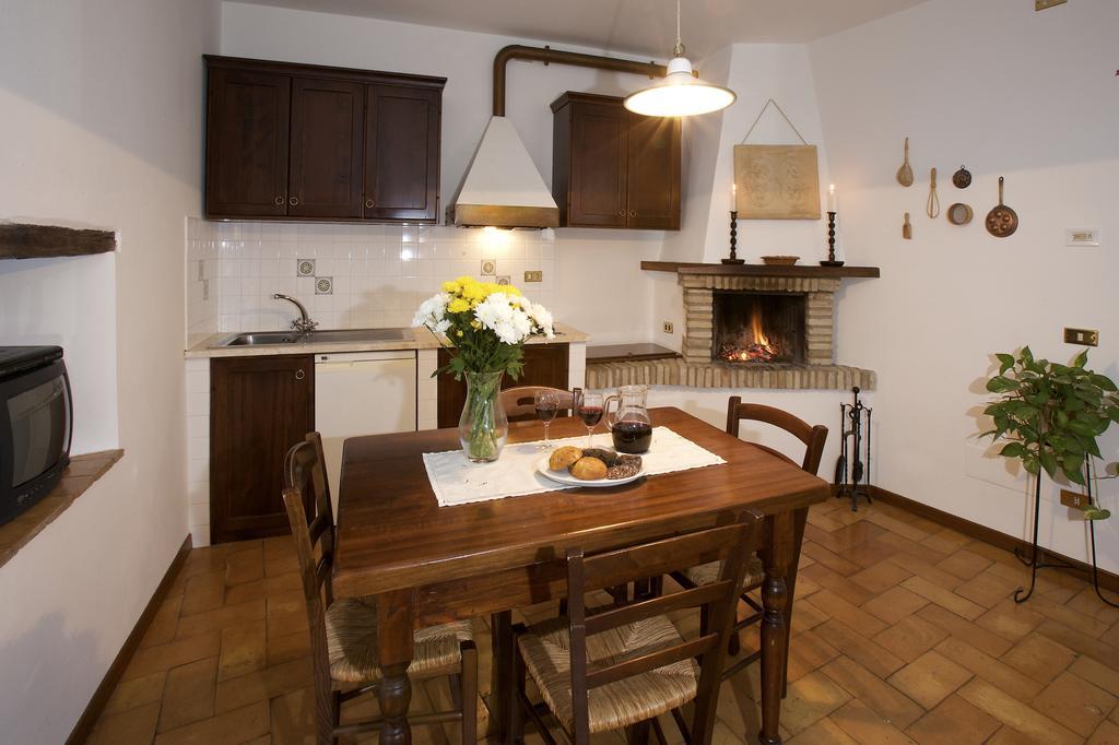 Brigolante Guest Apartments Assisi Oda fotoğraf